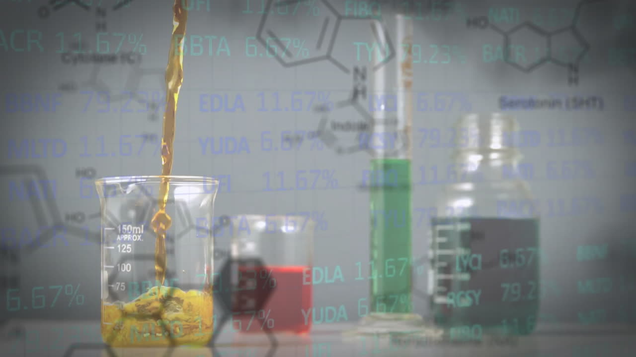 animación del procesamiento de datos científicos en vasos de laboratorio