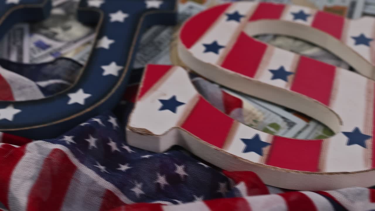 vista de la economía finanzas bandera estadounidense en dólares de fondo