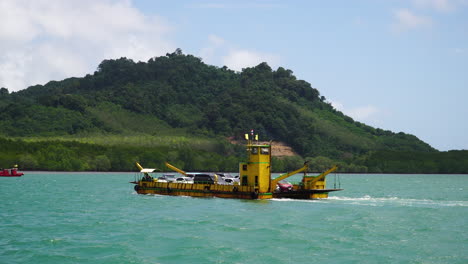 Public-ferry-of-Koh-Lanta-in-Thailand,-handheld-view