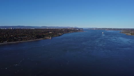 Toma-Aérea-De-La-Calle.-Río-Lorenzo