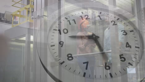 animación de reloj en marcha contra un hombre y una mujer diversos discutiendo en el ascensor en la oficina