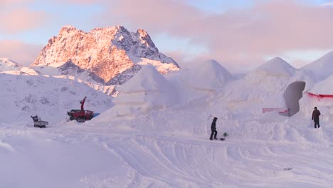 Workers-at-an-arctic-research-station