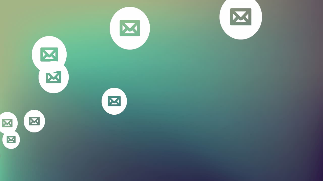 Animazione di una rete di connessioni con icone e-mail su sfondo verde