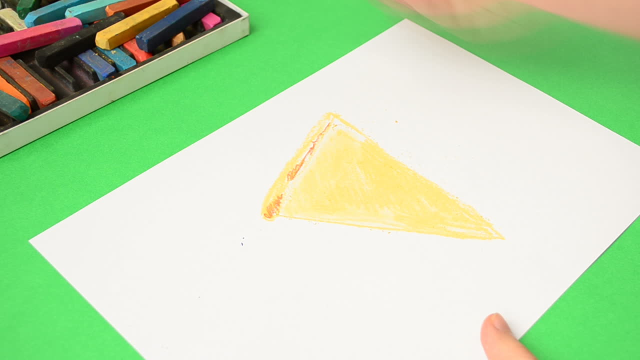 The children's drawing on paper. The accelerated video. Drawing of pizza