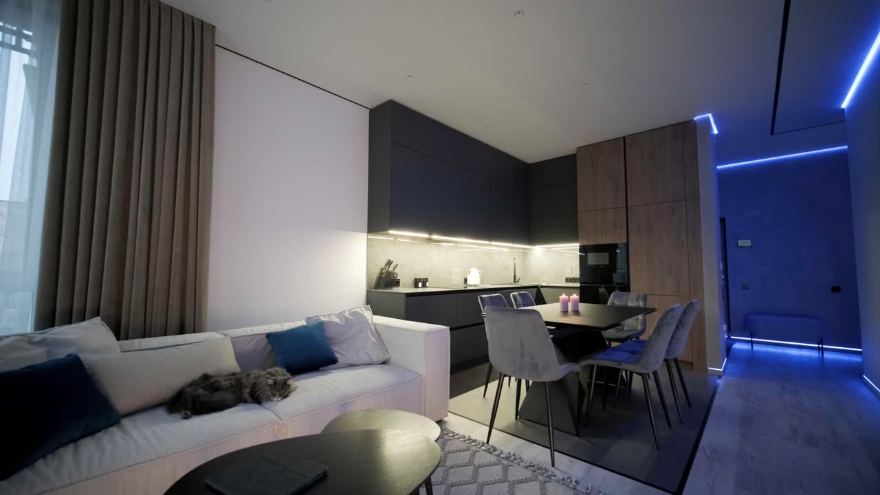 Interni moderni ed eleganti di una cucina-soggiorno. Design d'interni per la casa