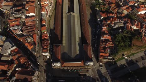 Train-Station-and-Traffic-in-City-of-Porto,-Portugal-Top-View