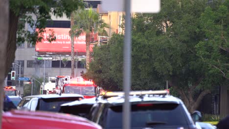 camiones de bomberos responden a llamada al 911