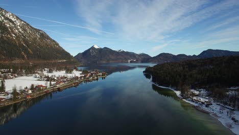 lago walchen en los alpes bávaros en enero, alemania-1