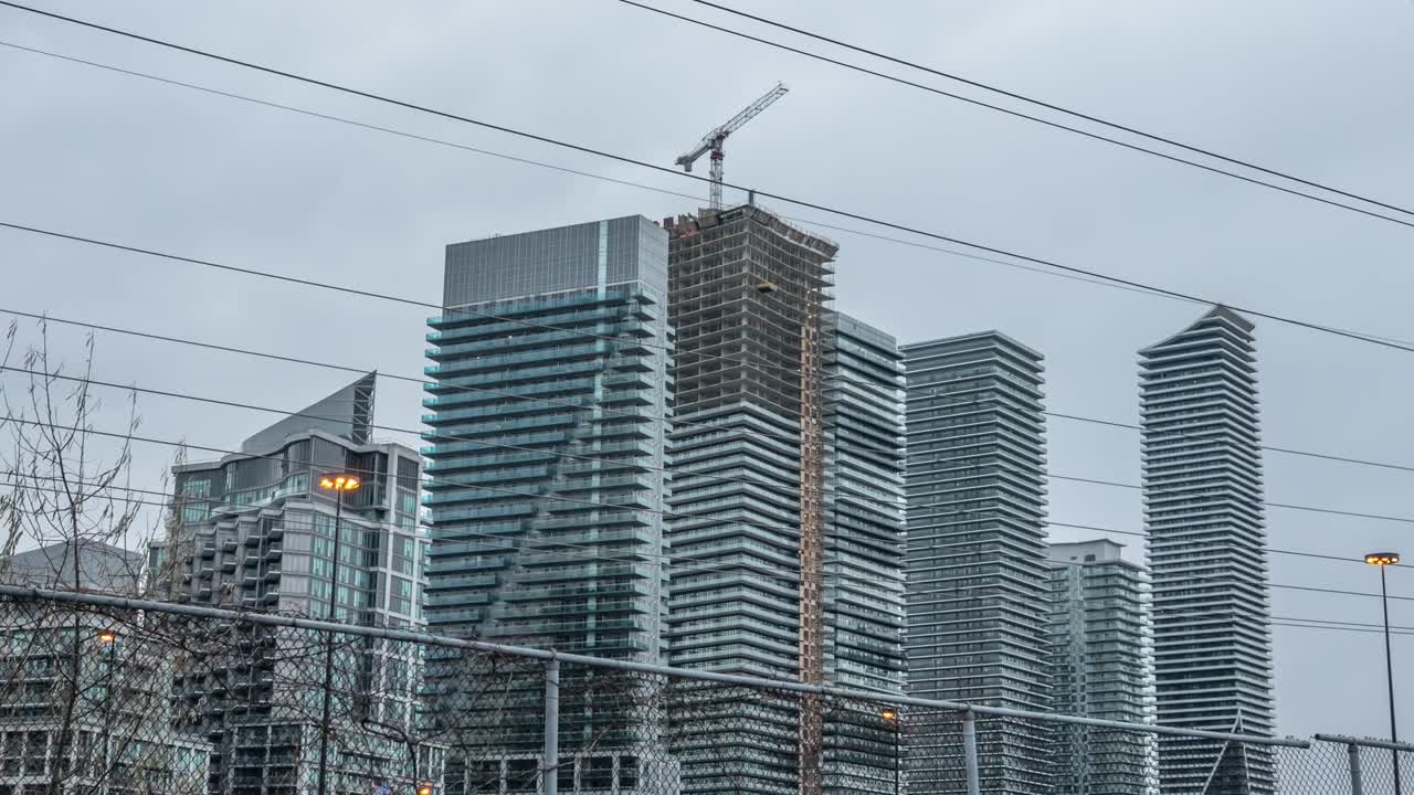 construcción y pisos altos en parklawn en toronto, el lapso de tiempo