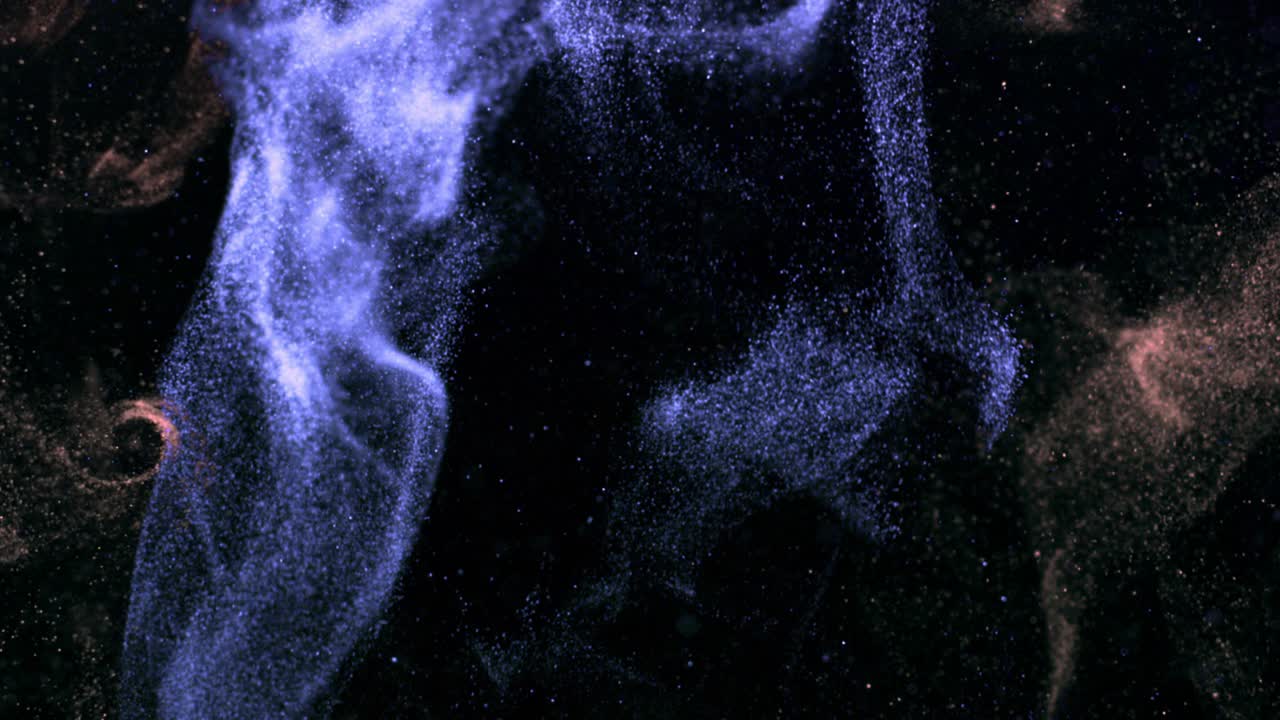 다채로운 반임과 연기 먼지 입자