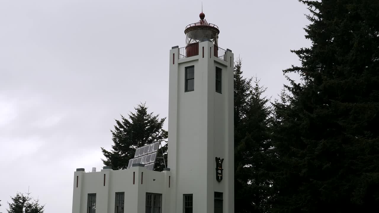Il Faro di Sentinel Island è un faro in Alaska adiacente al Lynn Canal