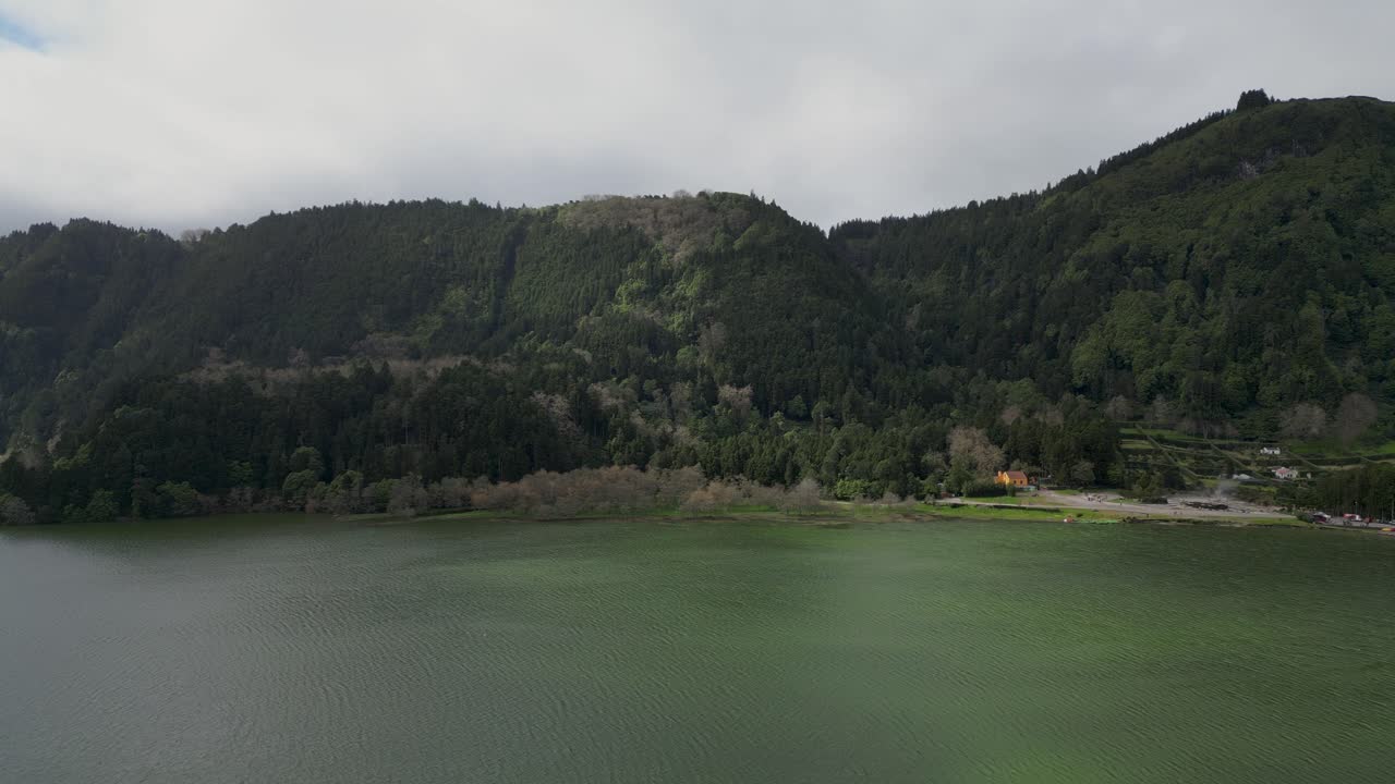 vista aérea de las furnas, azores