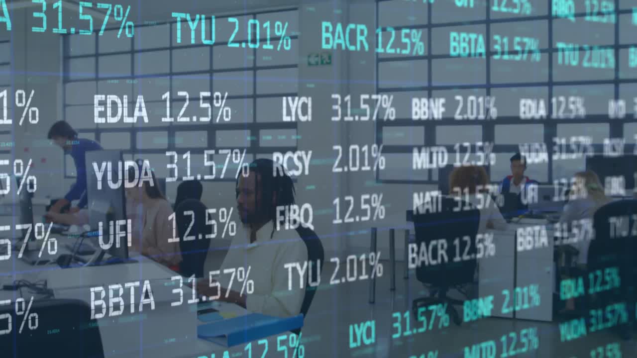 사업가 여성에 대한 금융 데이터 처리의 애니메이션