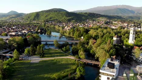 la hermosa ciudad de bihac en el norte de bosnia