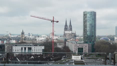 Static-Shot-of-the-famous-Kölner-Dom-and-other-landmarks-of-the-City