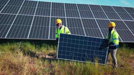 paneles solares, gente de ingeniería