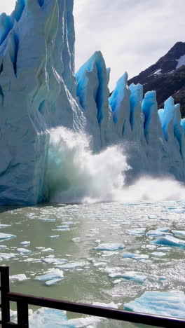 perito moreno glacier calving