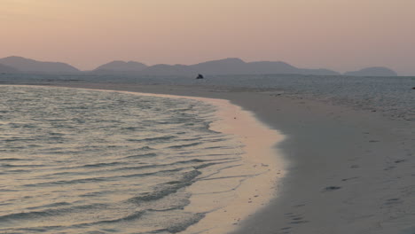 Magic-Hour-over-Sandbank-Beach,-Koh-Yao-Yai,-Thailand