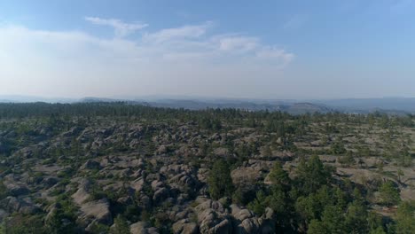 Aerial-wide-shot-of-the-scenery-in-El-Valle-de-loss-Monies,-Copper-Canyon-Region,-Chihuahua