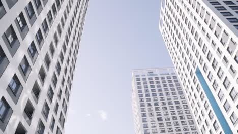edificios de apartamentos modernos
