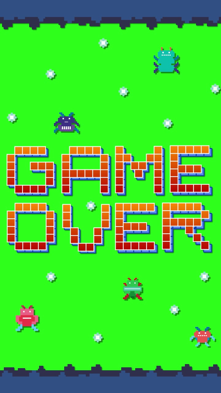 Animazione pixel art verticale rivela il testo "Game Over" con invasori spaziali fluttuanti su schermo verde