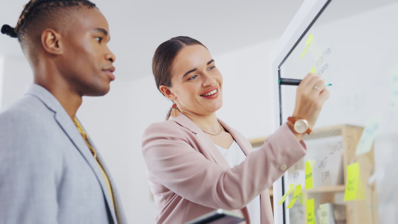 junta, escritura y cooperación de personas de negocios