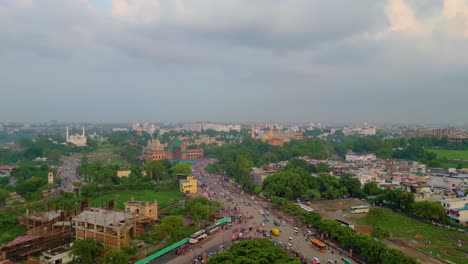 la tour de l'horloge d'husainabad et bada imambara architecture indienne vue depuis un drone