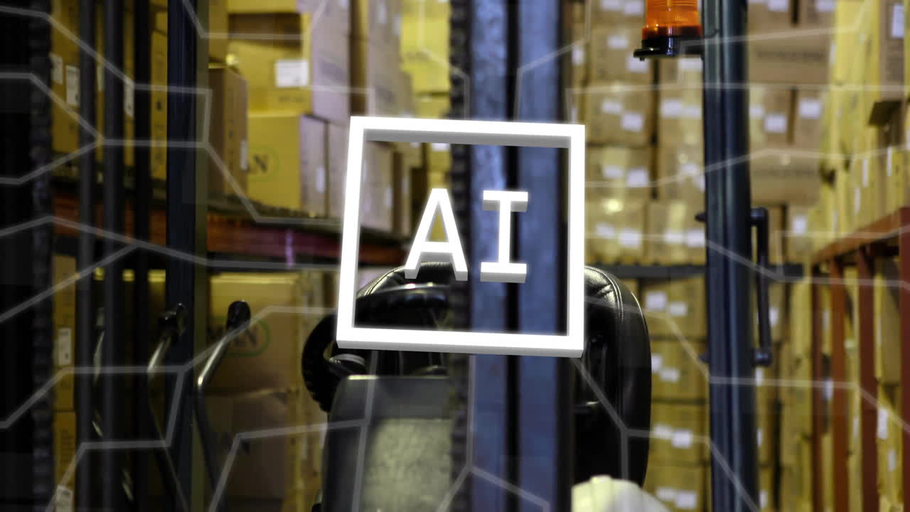 un magazzino con scatole impilate e carrelli elevatori