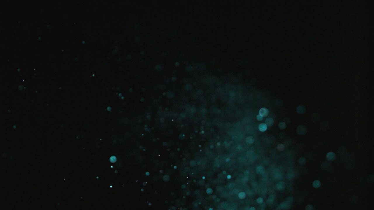 brillo realista explotando sobre un fondo negro