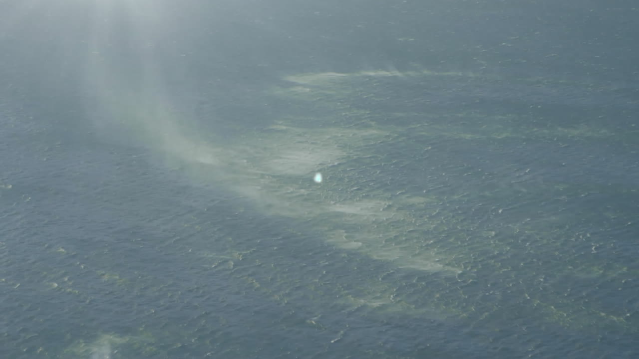 풍경 위의 아이콘으로 연결된 네트워크의 애니메이션