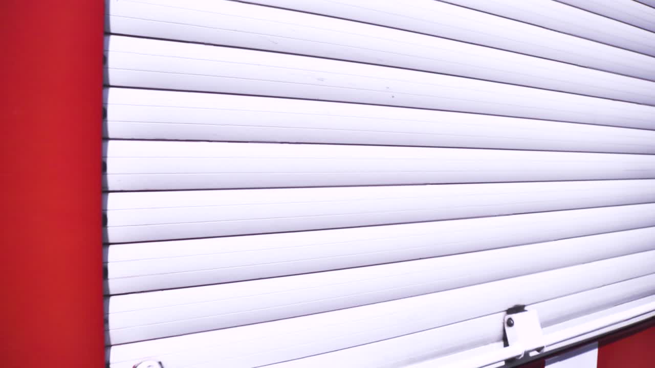 mantenimiento del compartimento del motor del camión de bomberos