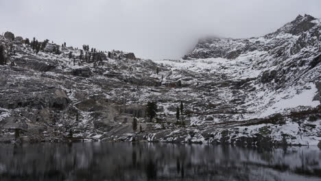 Thick,-Low-Clouds-Pass-Over-Alpine-Peak-and-Lake,-Timelapse