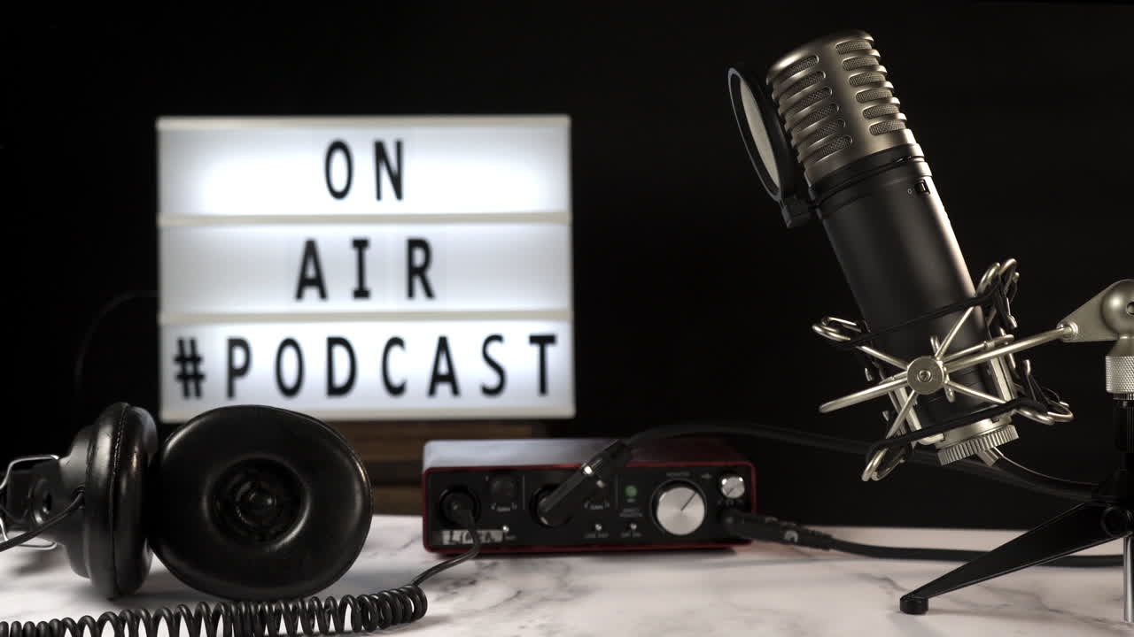 Opsætning af podcastudstyr med On Air-skilt
