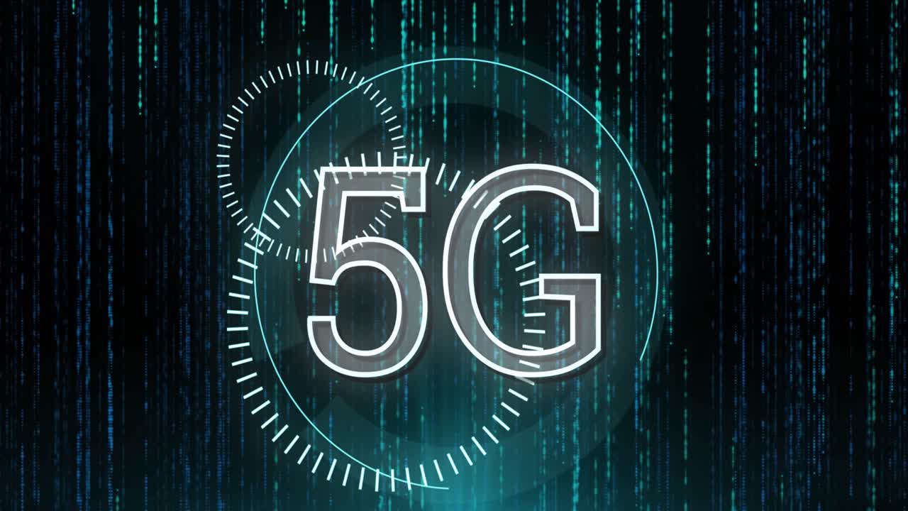 animazione dell'elaborazione dei dati e testo 5g su sfondo nero