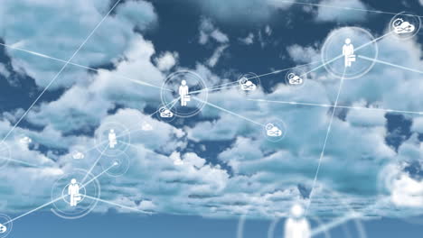 animación de redes de conexiones con iconos sobre nubes y cielo