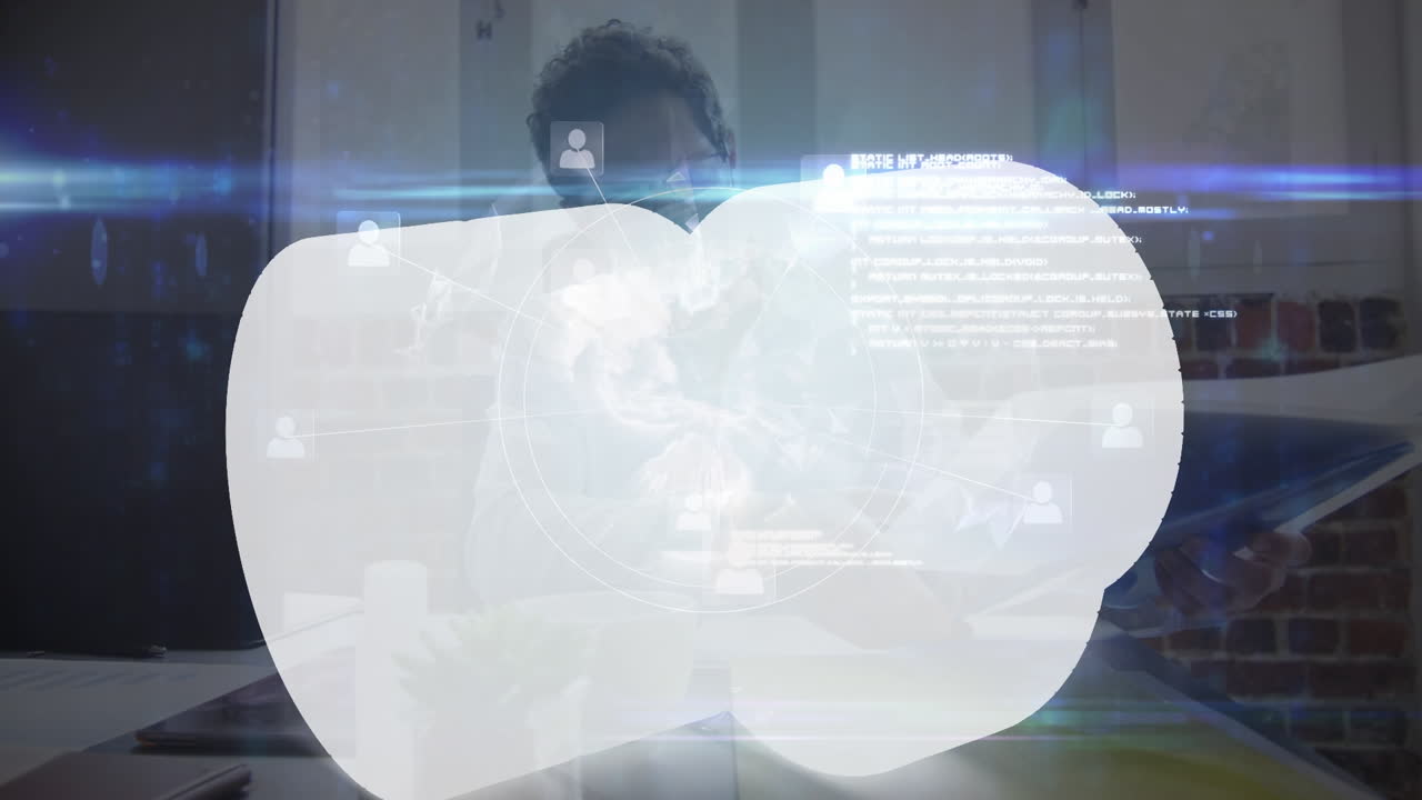 얼굴 마스크를 입은 아프리카계 미국인 사업가 위에 색 모양을 가진 디지털 화면의 애니메이션