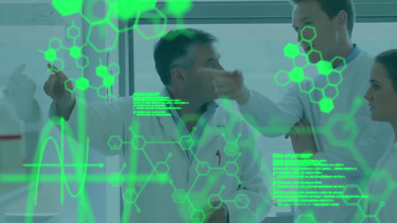 실험실에서 토론하는 다양한 과학자들의 팀을 통해 의료 데이터 처리의 애니메이션