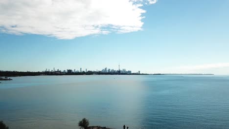 Drone-shot-of-Toronto-Skyline