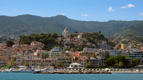 sanremo timelapse y cúpula de la iglesia del santuario madonna della costa en liguria