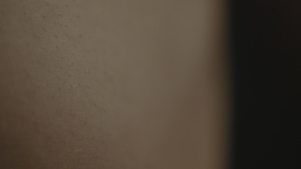 respiración masculina desde el frente 4k