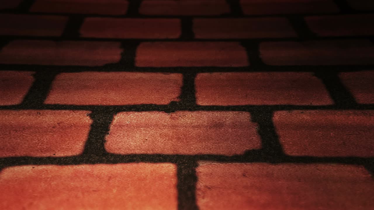 복사 공간과 함께 벽돌 도로를 는 것: 달리고 는 걸음, 달리기 발의 클로즈업, 비즈니스 린지 컨셉, 루프 애니메이션