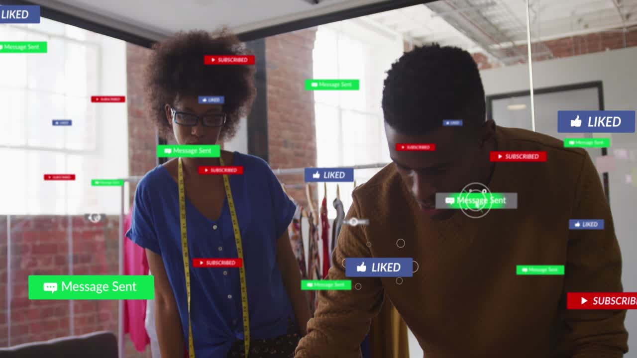 Animazione di icone e numeri di social media su professionisti afroamericani