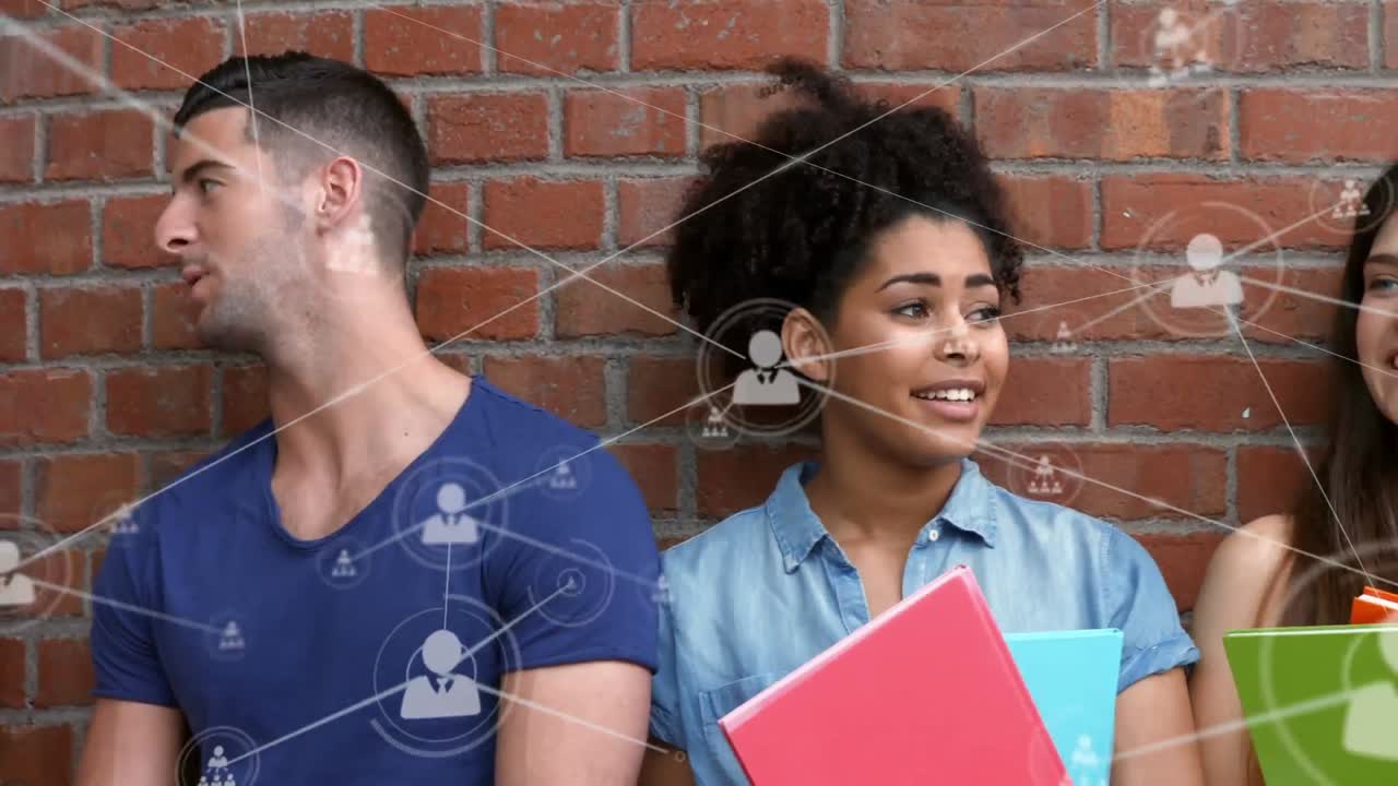 red de iconos de perfiles contra un grupo de estudiantes universitarios hablando entre sí