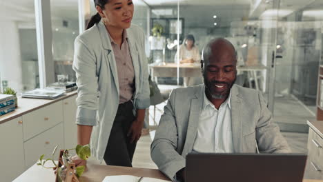 People,-office-teamwork-and-support-on-laptop