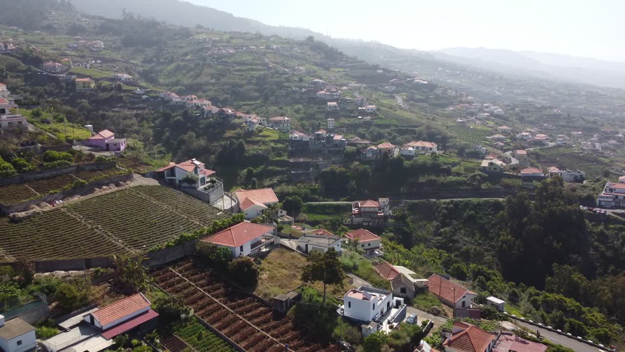 Panorami residenziali a Ponta Do Sol, Madeira
