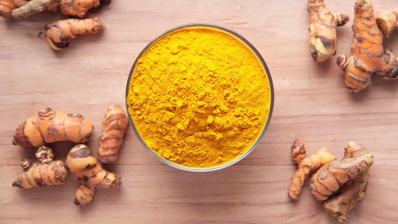 Turmeric Powder and Roots