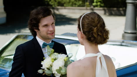 Just-married-couple-in-the-street