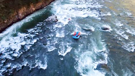 Luftdrohnenaufnahme-Von-Rafting-2.mp4