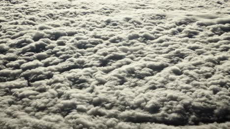 Vista-Aérea-Del-Planeta-Tierra-Desde-La-Ventana-Del-Avión.