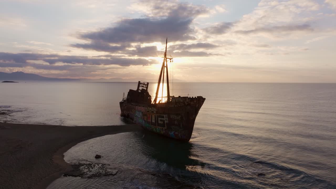 Alba sulla costa greca al Relitto Dimitrios